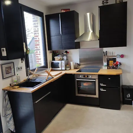 Quiet Townhouse Near Center Holiday home